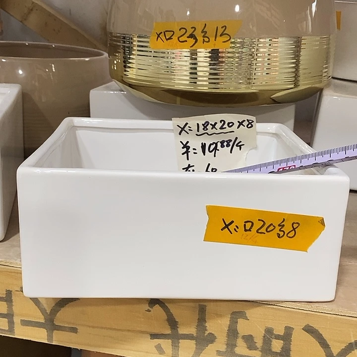 陶盆有孔 瑕疵针孔漏釉介意勿拍口 20高8