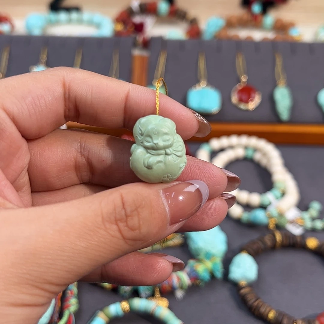 【闪购商品】未镶嵌绿松石把件凤九雕刻件