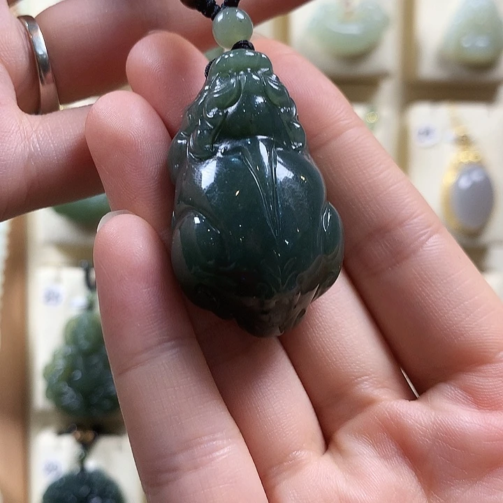 颈饰未镶嵌和田玉德****悦