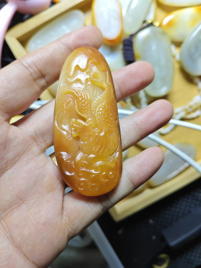 和田玉精品挂件下山虎/如虎添翼