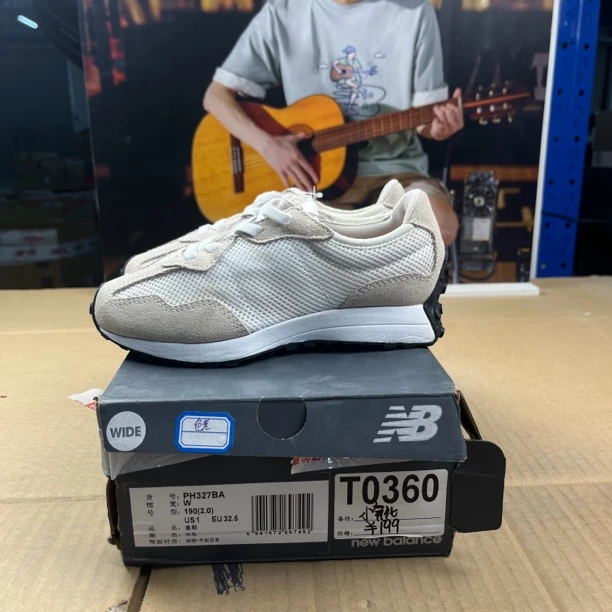 T0360 NEW BALANCE PH237BA 32.5码190儿童运动鞋微瑕疵 无售后