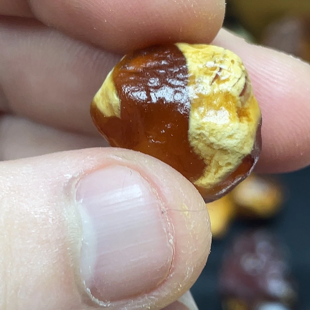 定制琥珀未镶嵌定制
