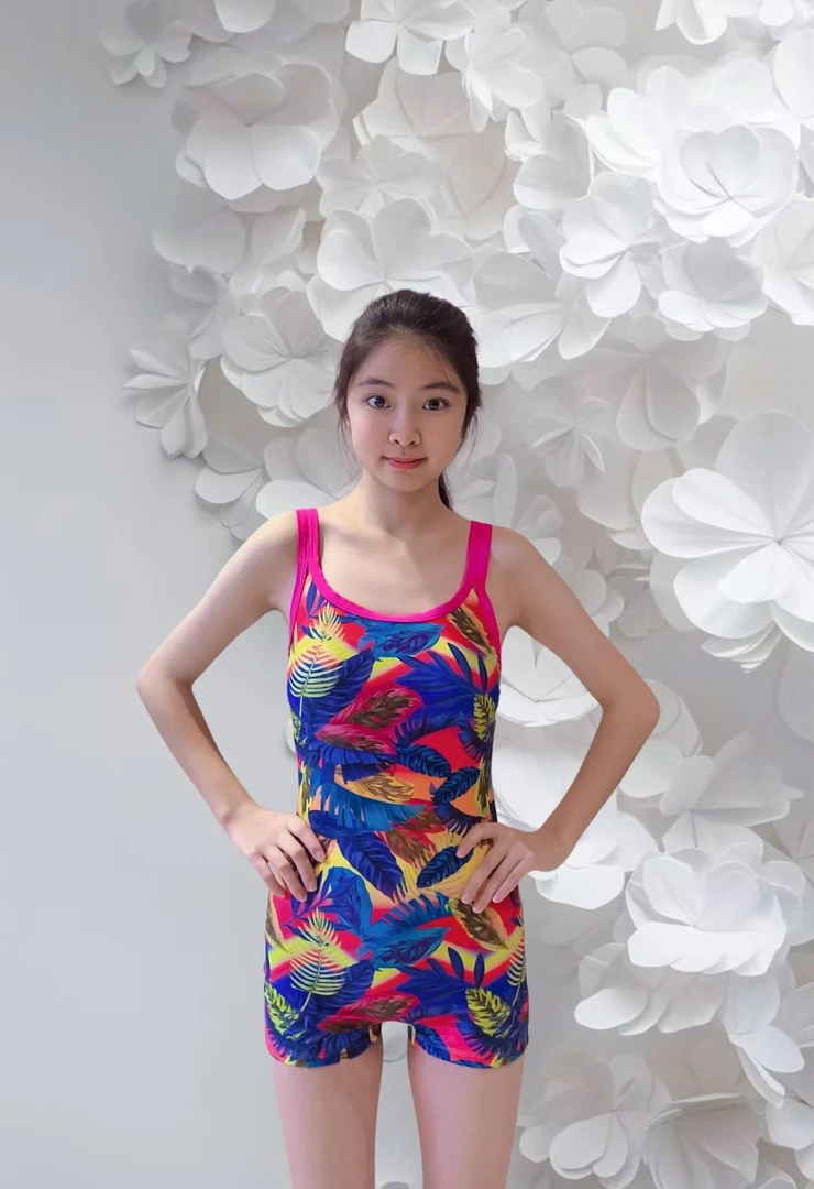 新款平角交叉背温泉度假竞速泳衣