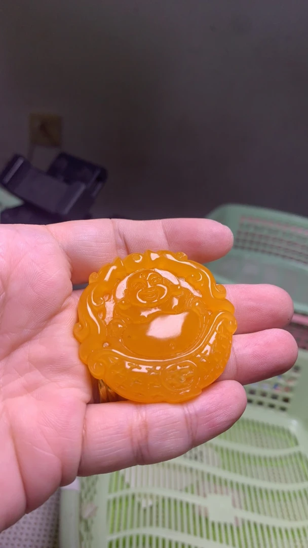 994鸡冠黄佛公吊坠