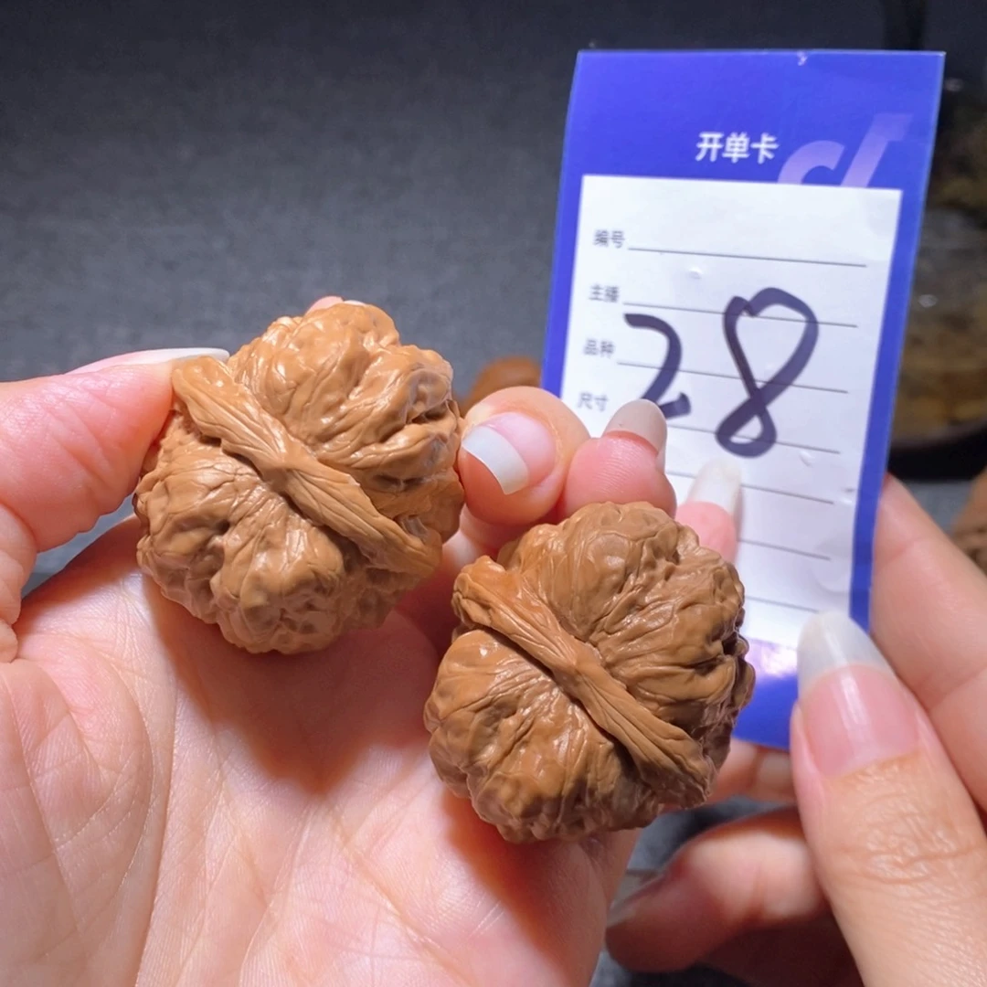 文玩核桃把件蛤蟆头36左右无运费险偏远不包邮有修瑕疵反油特价