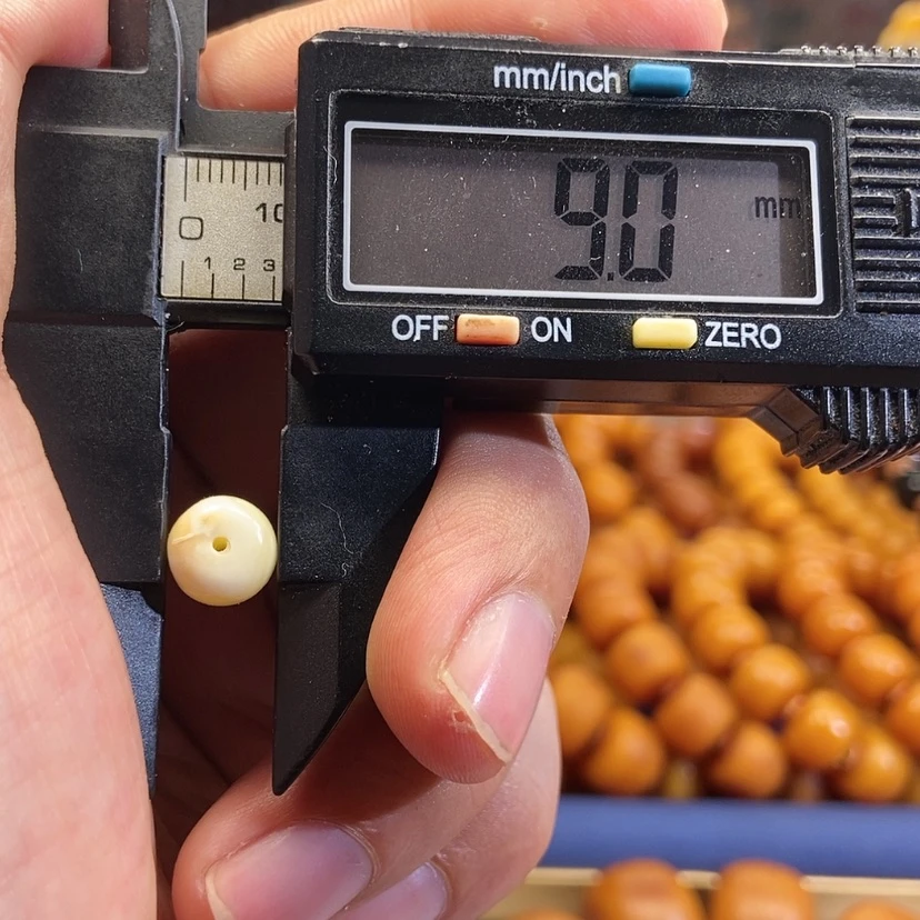 【闪购商品】蜜蜡未镶嵌珠宝奇石