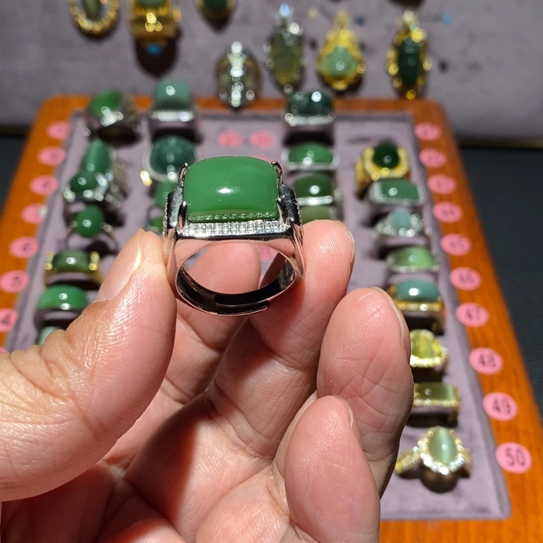 有***途和田玉未镶嵌戒指