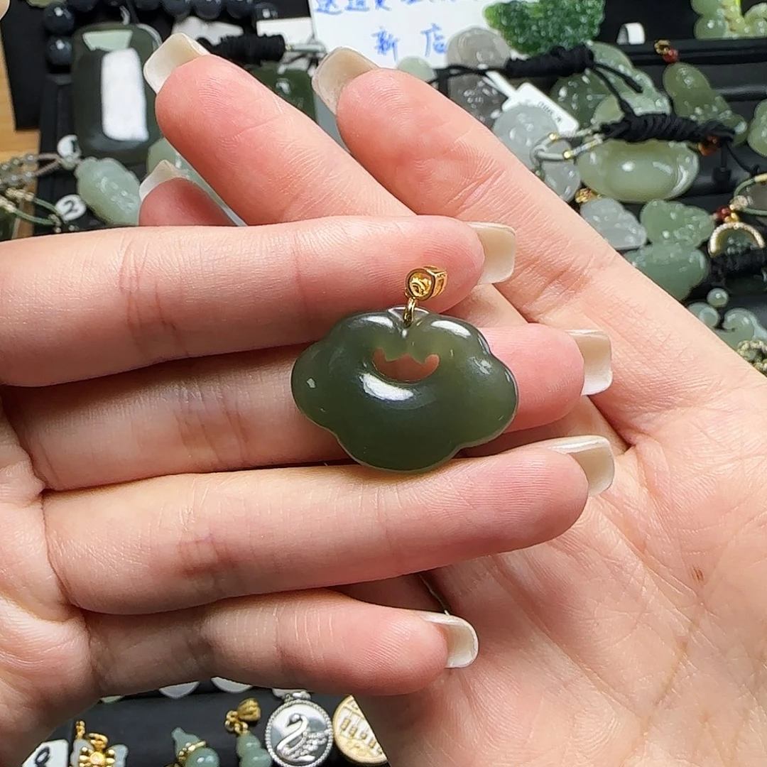 颈饰银S925镶嵌和田玉
