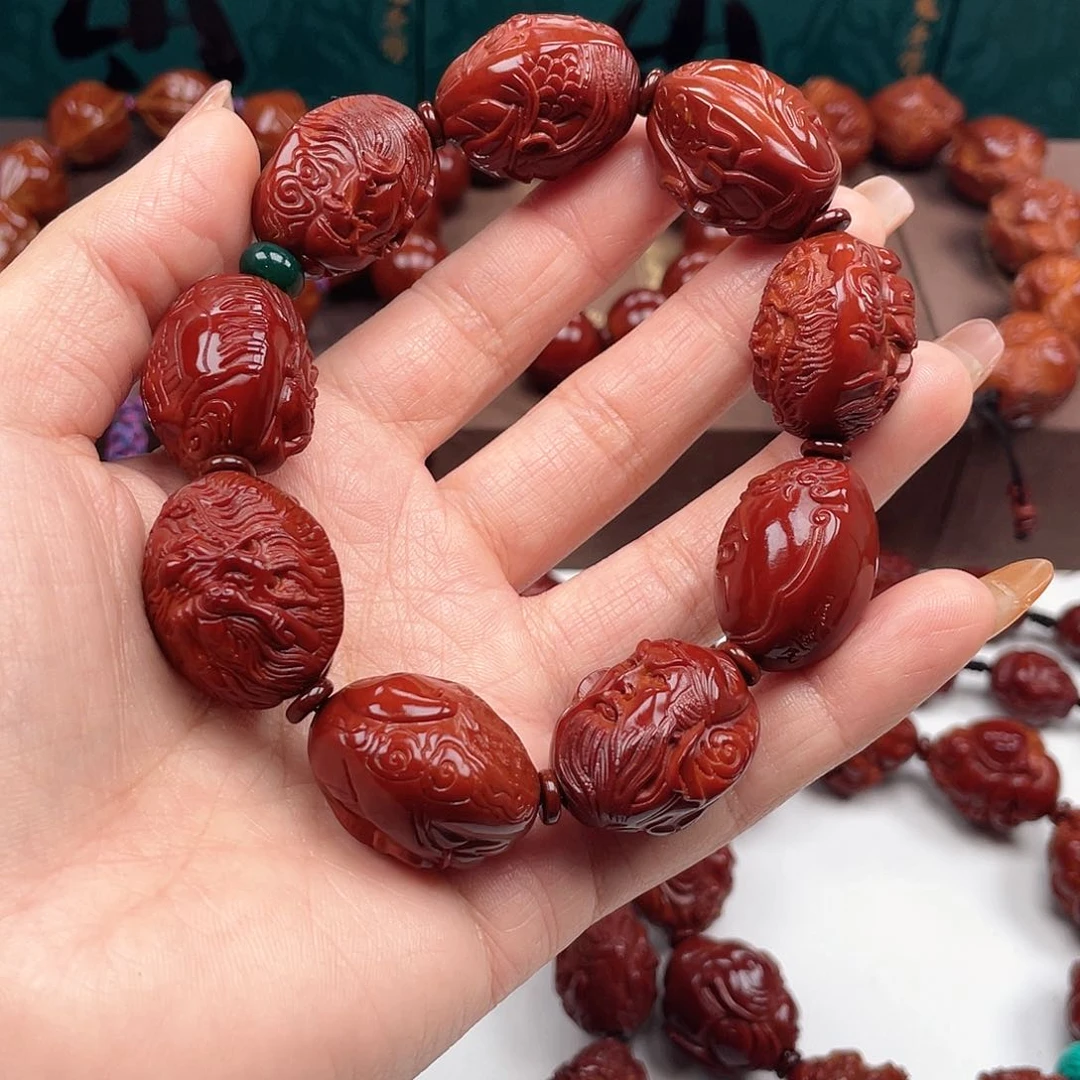 橄榄核手串陈**姐关公手串