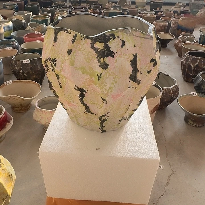 口16高22窄口13带孔一个