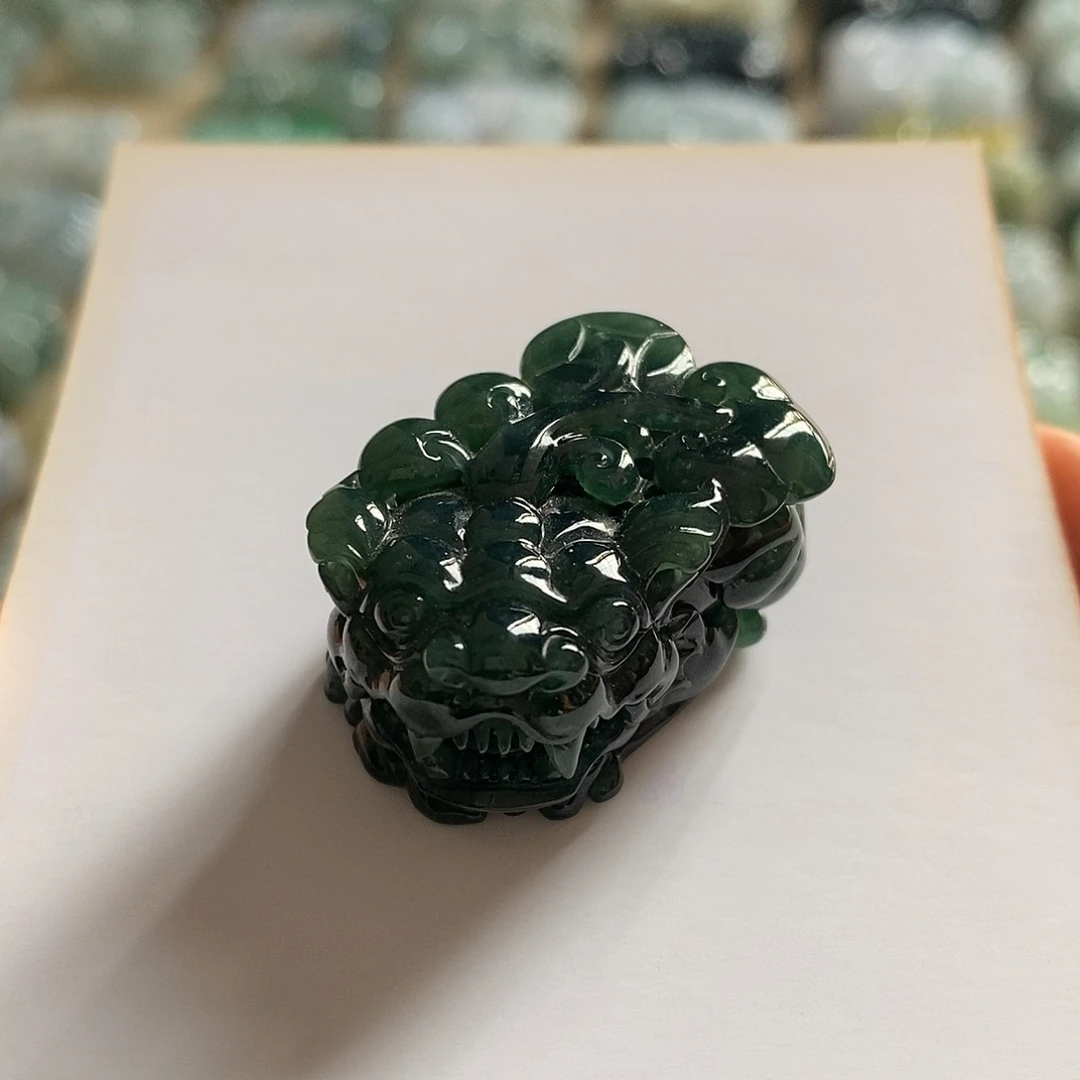 翡翠未镶嵌颈饰天然翡翠貔貅吊坠