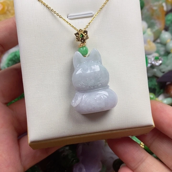 翡翠未镶嵌吊坠(赠链)