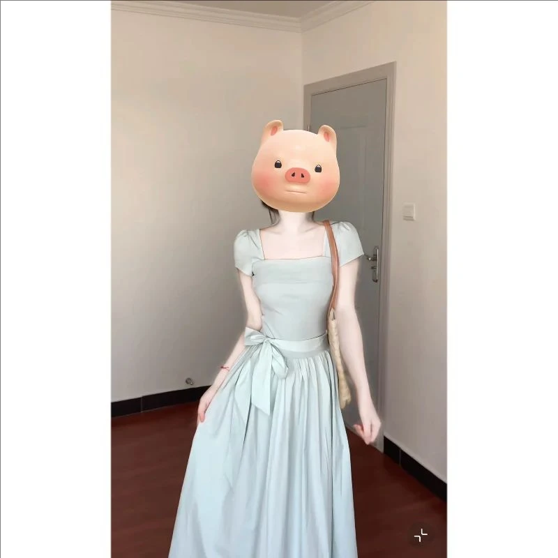 大码短袖方领连衣裙女夏季新款法式高腰显瘦设计感拼接气质长裙子