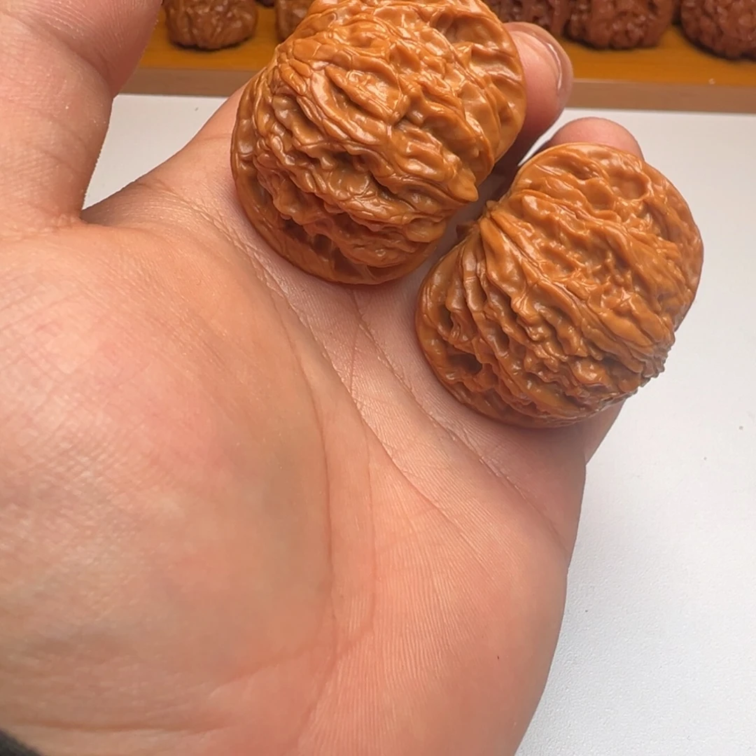 海***.核桃十三号文玩核桃