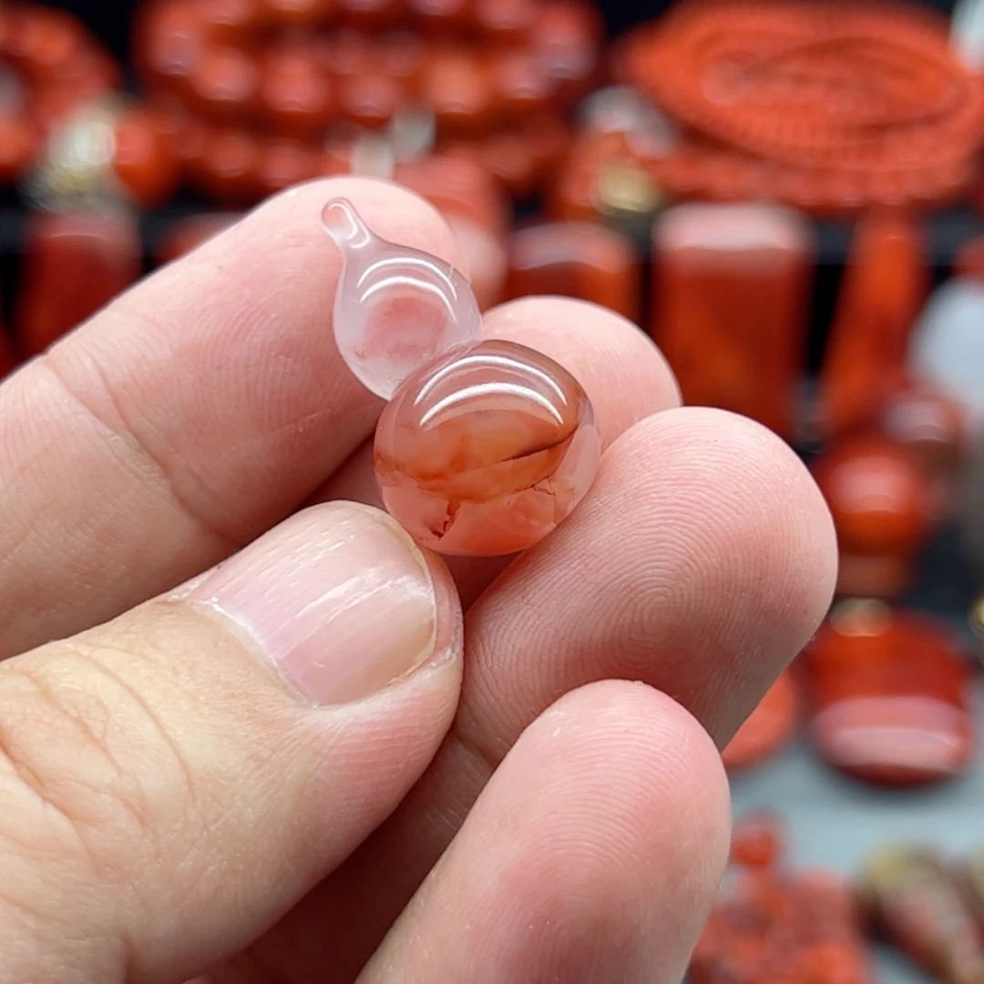 南红玛瑙配饰未镶嵌情**值