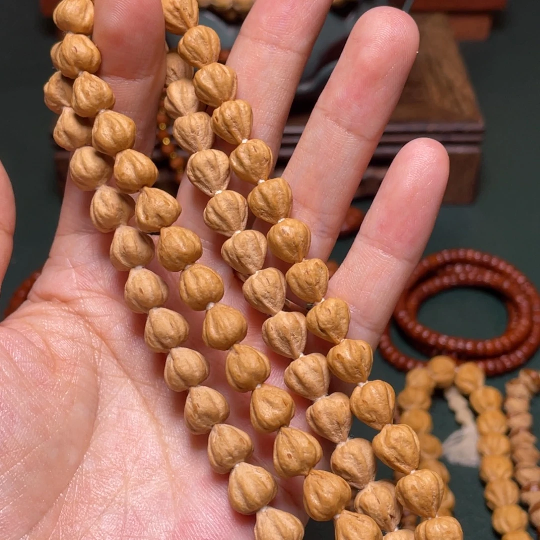 柏香籽/百香籽吊坠绝世莲花手持