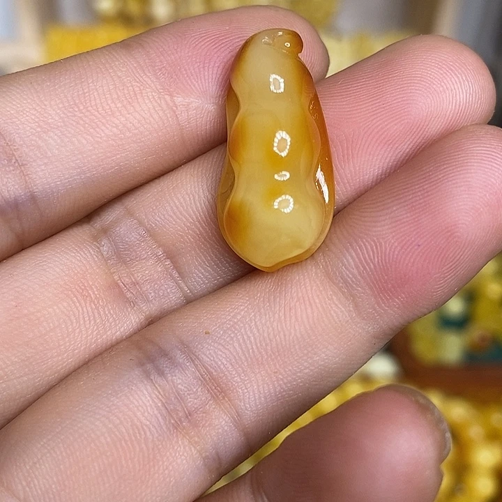 未镶嵌琥珀裸石蜜蜡连中三元