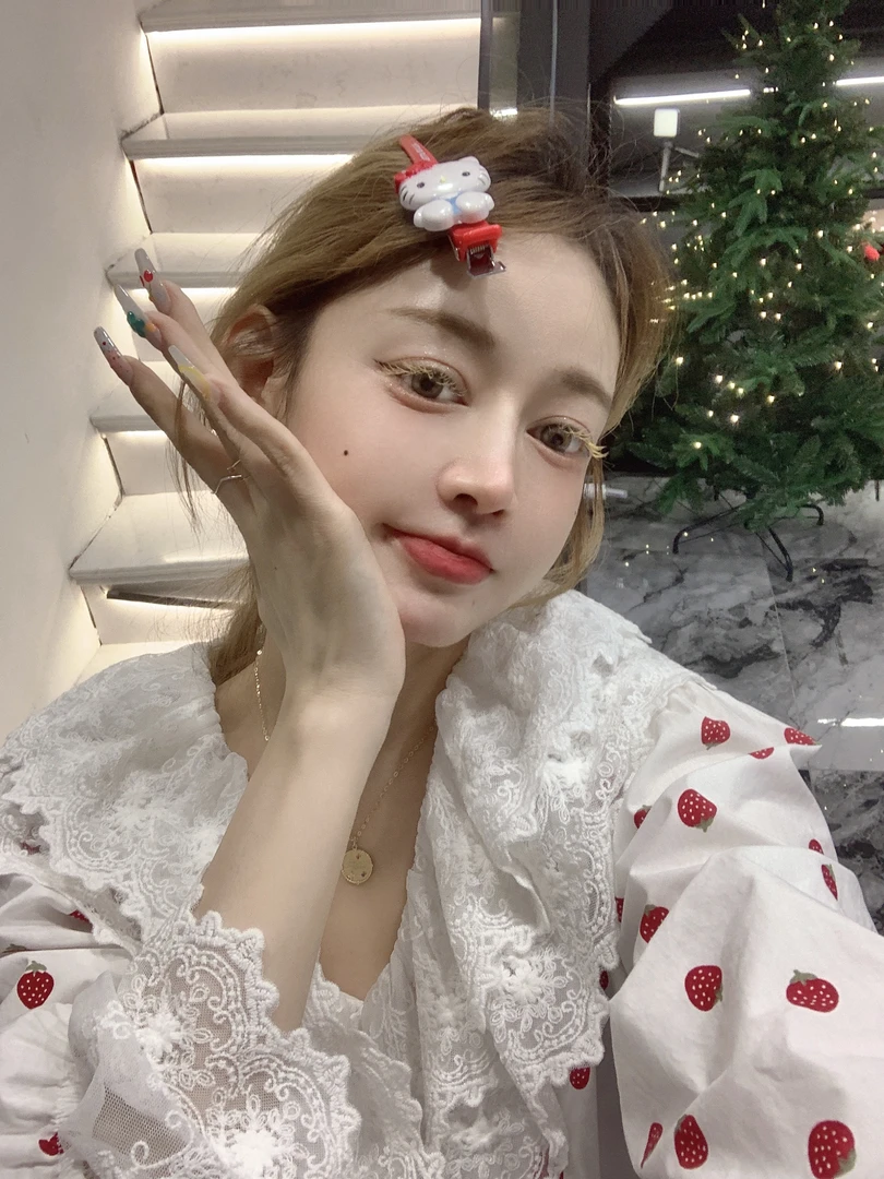 No退no换【美梦蕾丝冰莓】韩国定制款重工草莓套装