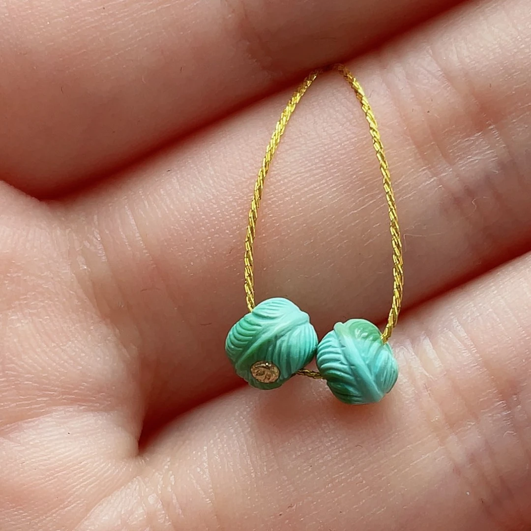 绿松石未镶嵌颈饰