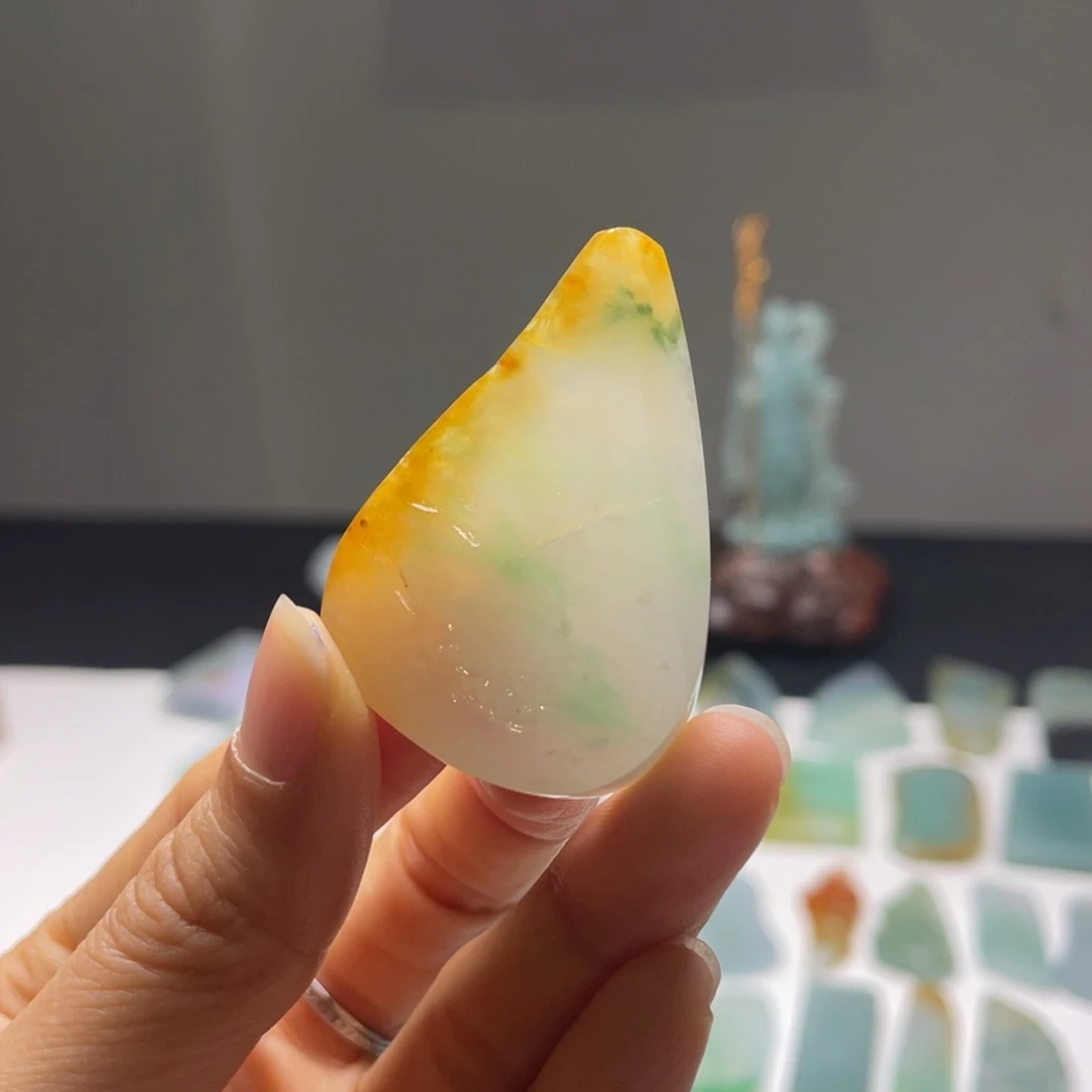 定制翡翠未镶嵌包工