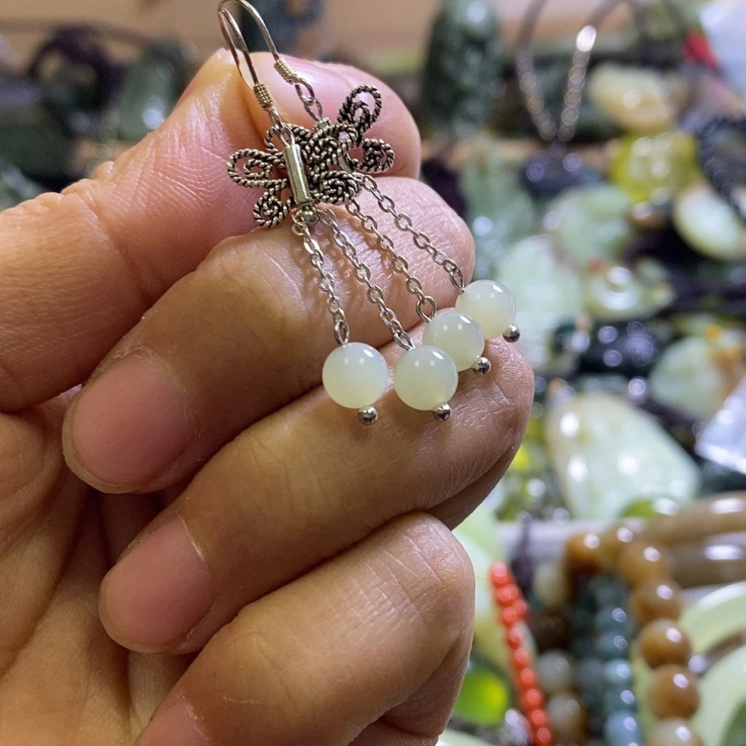 和田玉未镶嵌耳饰一对