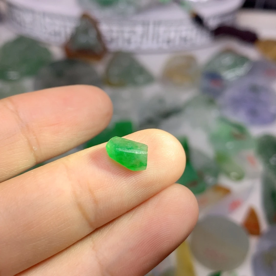 定制翡翠未镶嵌天然翡翠定制