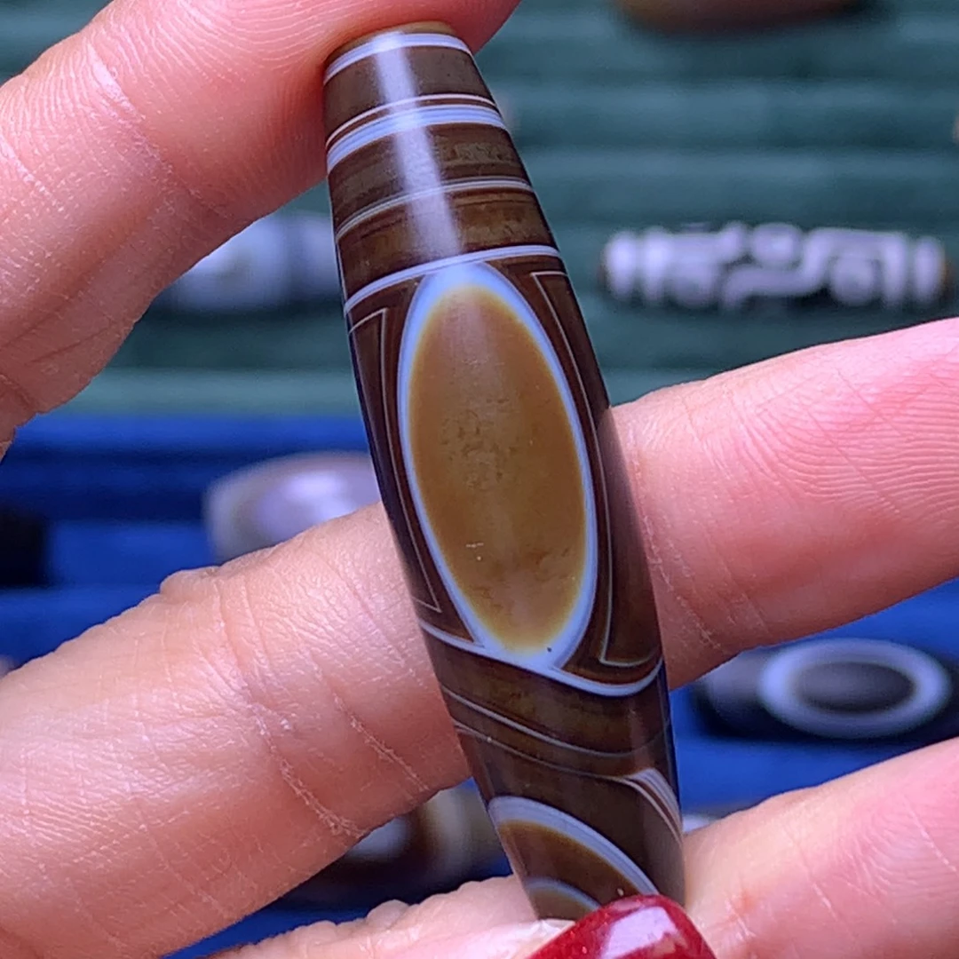 昂***扎玛瑙/玉髓未镶嵌颈饰