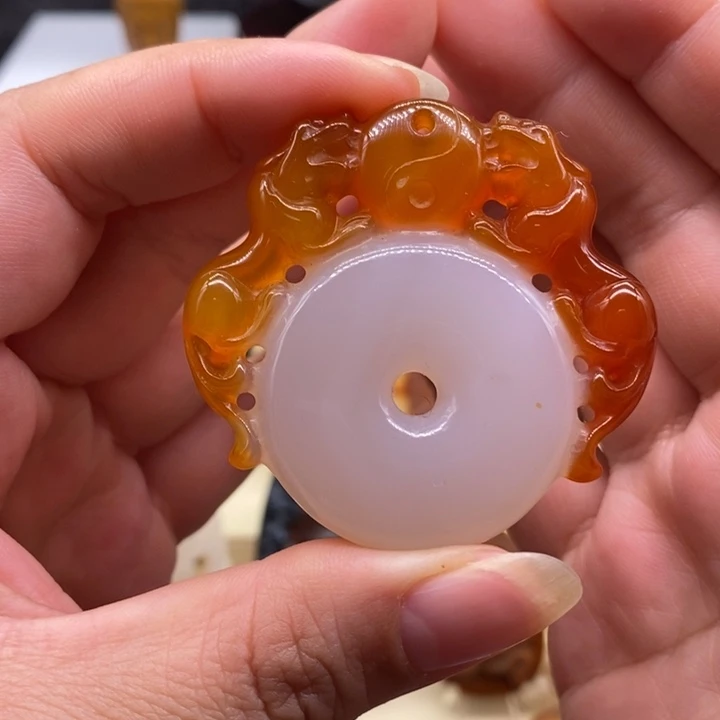玛瑙/玉髓颈饰未镶嵌