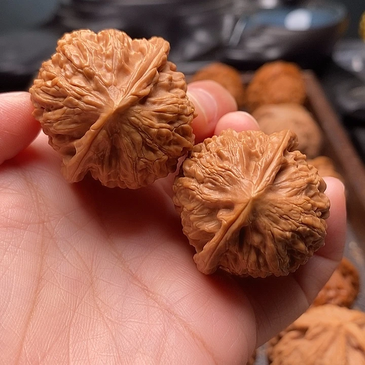 把件桃核金牛40尺