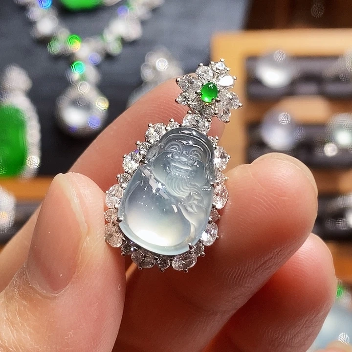 吊坠(不含链)18K金镶嵌翡翠