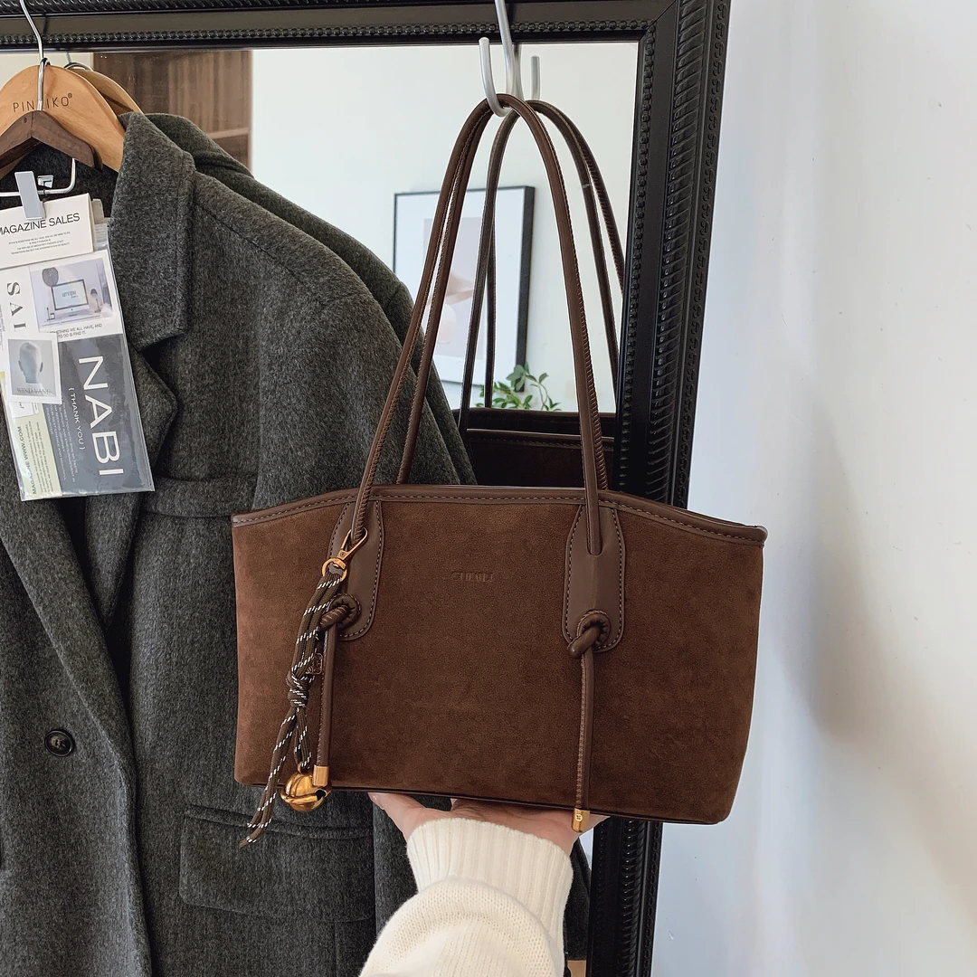 2024新款高级质感复古大容量包包女士秋冬季通勤单肩包手提托特包