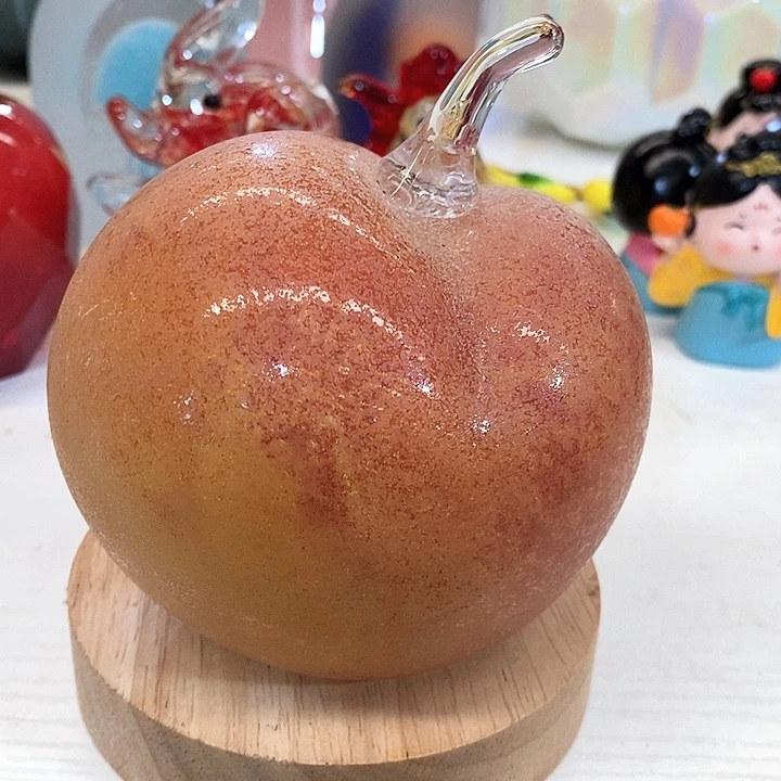 桃子高10厘米宽10厘米