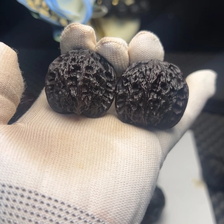 文玩核桃秦闷37尺寸