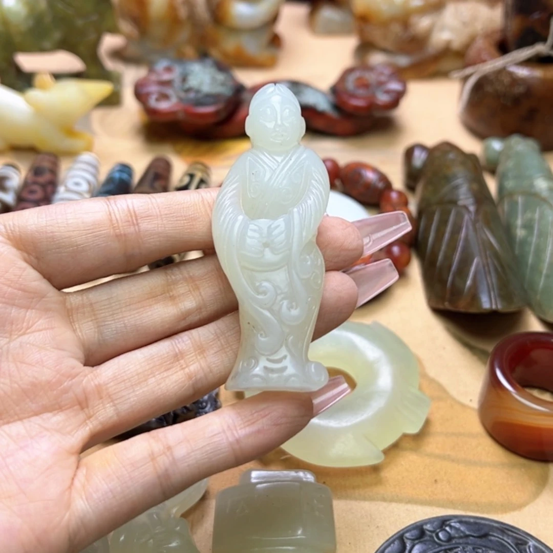 【闪购商品】蛇纹石玉颈饰未镶嵌