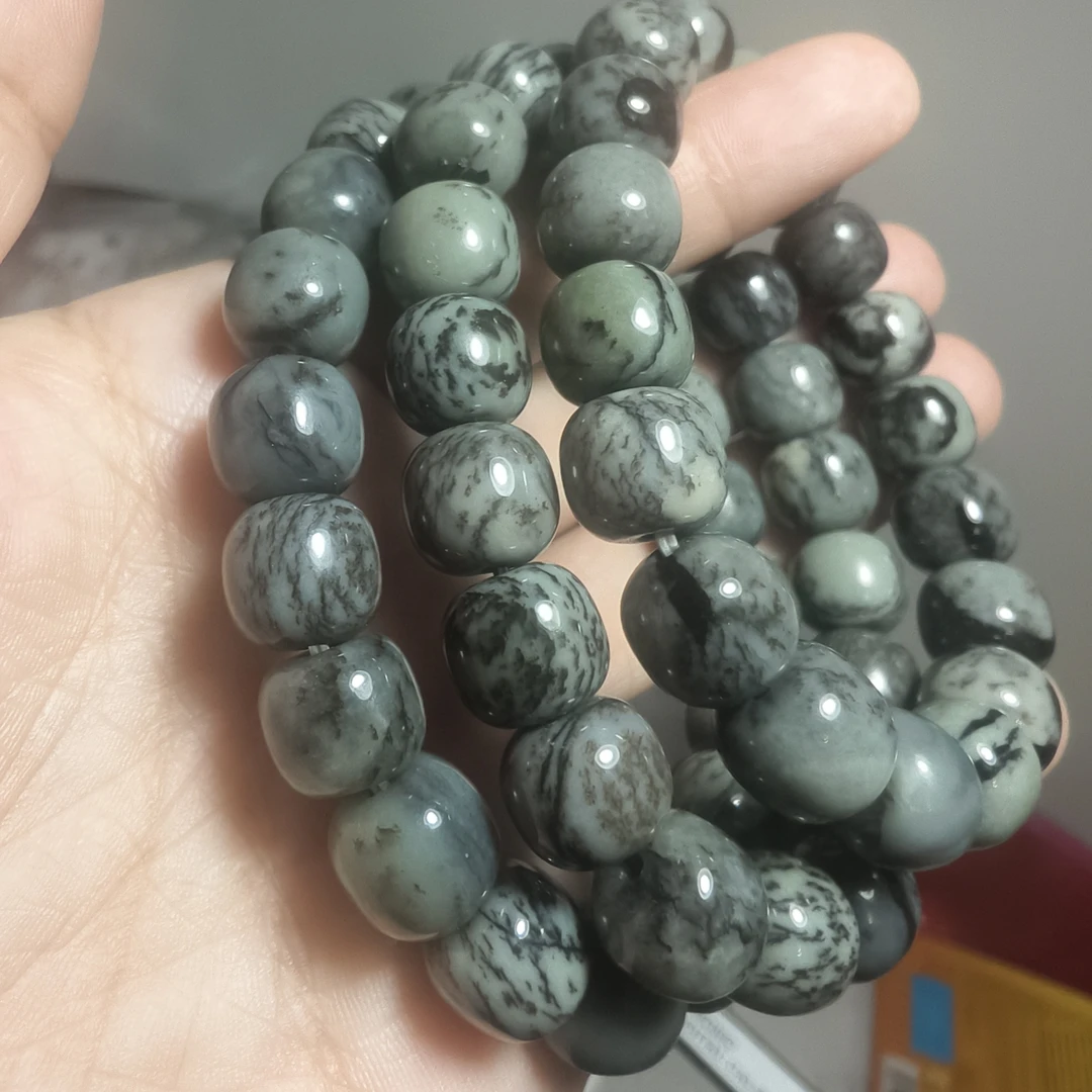 天然和田玉河磨玉酱料水草卡11左右默认瑕疵