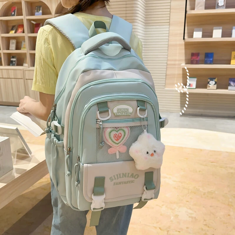 日系可爱卡通痛包双肩包女校园初中女生高中大学生书包大容量背包