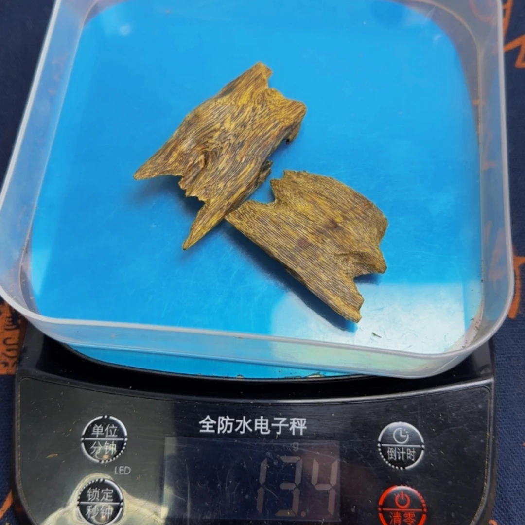 悦***傅木千里香树心油块料12克