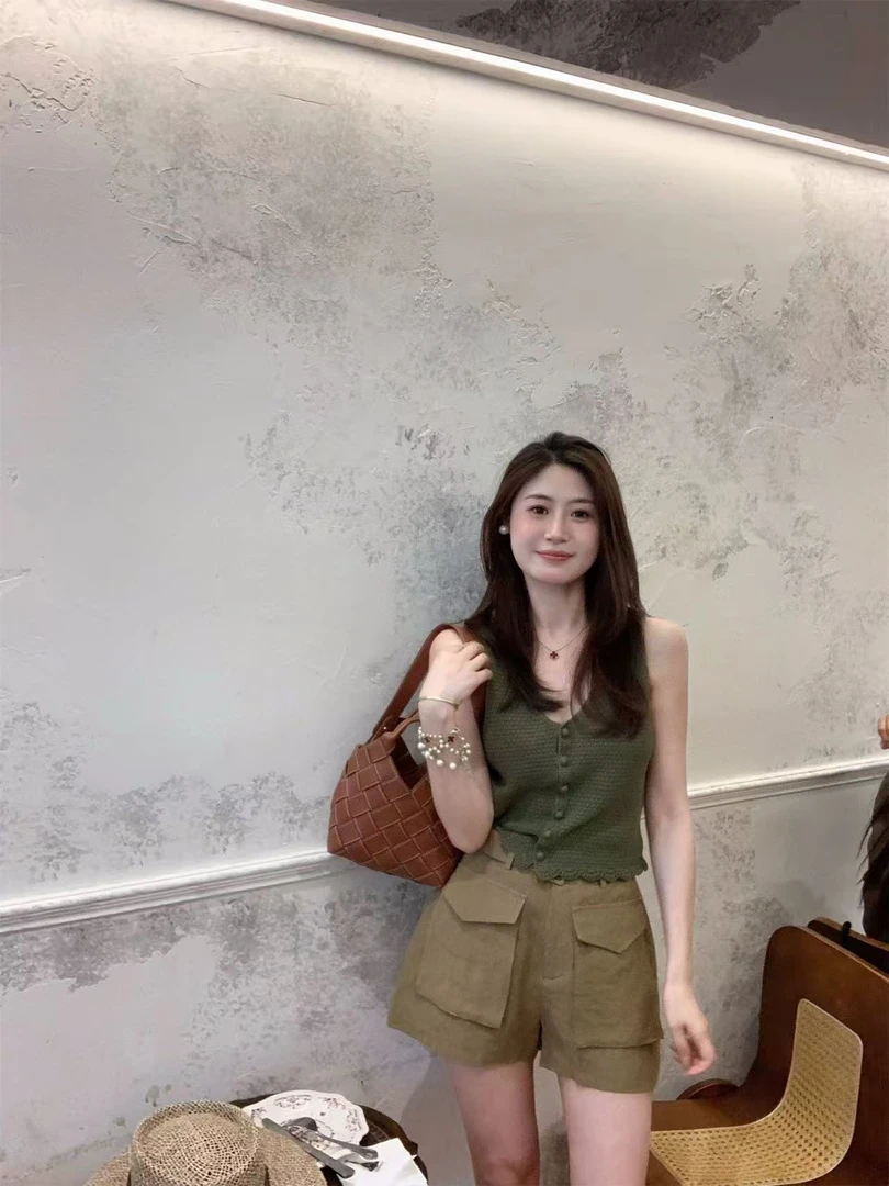 2025春夏新款韩系钩花马甲上衣工装翻盖口袋腰带直筒休闲短裤套装