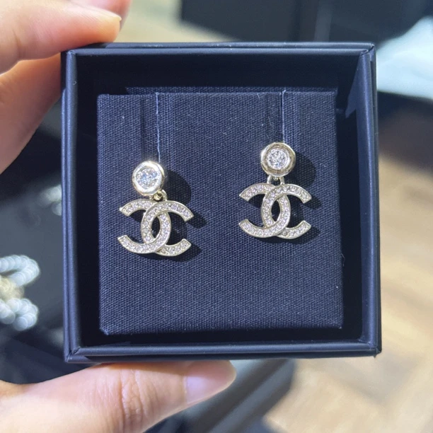 未使用 Chanel/香奈儿 澳海贝圆钻双c耳钉