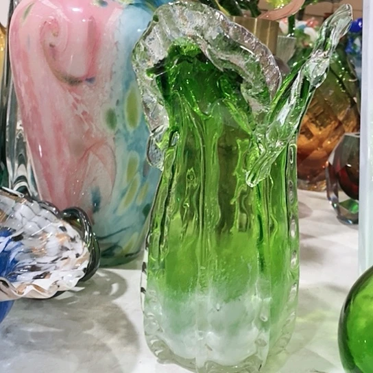 琉璃花瓶高27厘米口径6厘米