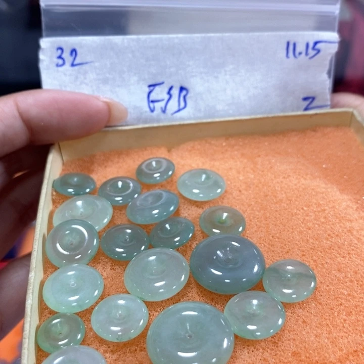 定制翡翠未镶嵌不退