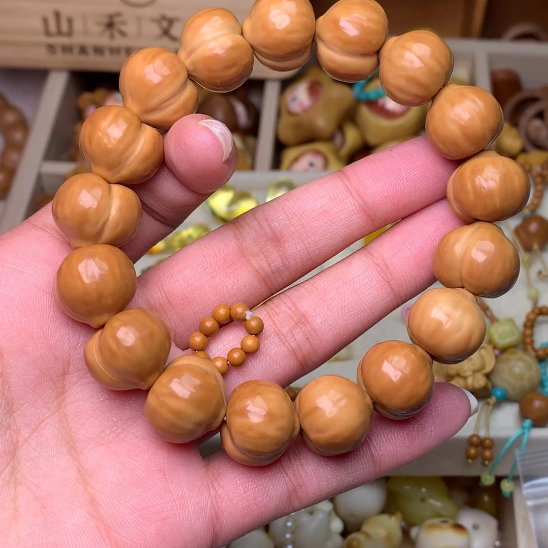 猴头核桃吊坠16蜜桃臀手串橄榄核卡环