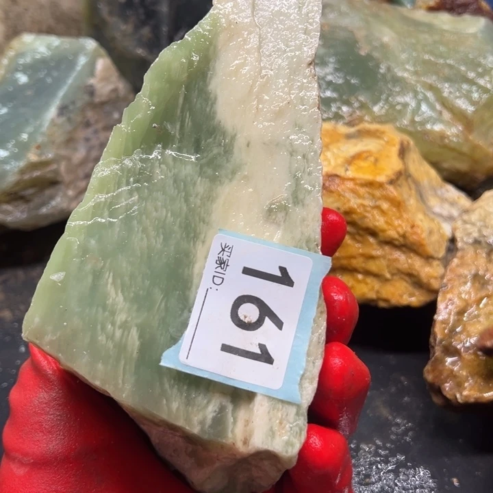 透闪石-蛇纹石玉珠宝奇石未镶嵌用****1