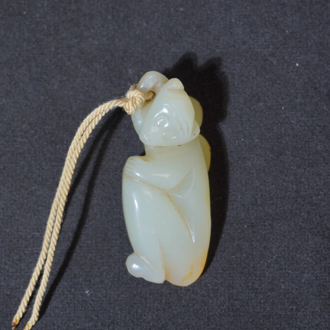 NYJ5  清  和田玉灵猴祝寿挂件