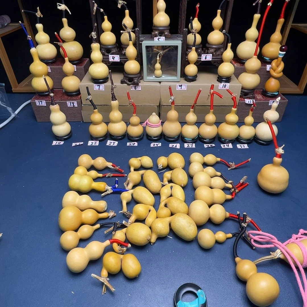 品***凡大叶紫檀（黑酸枝木类）