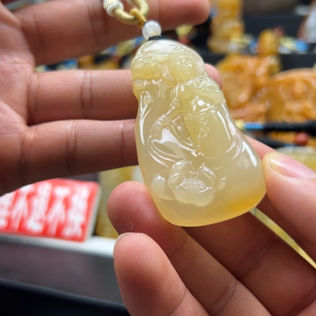 石英质玉（黄龙玉）未镶嵌黄龙玉