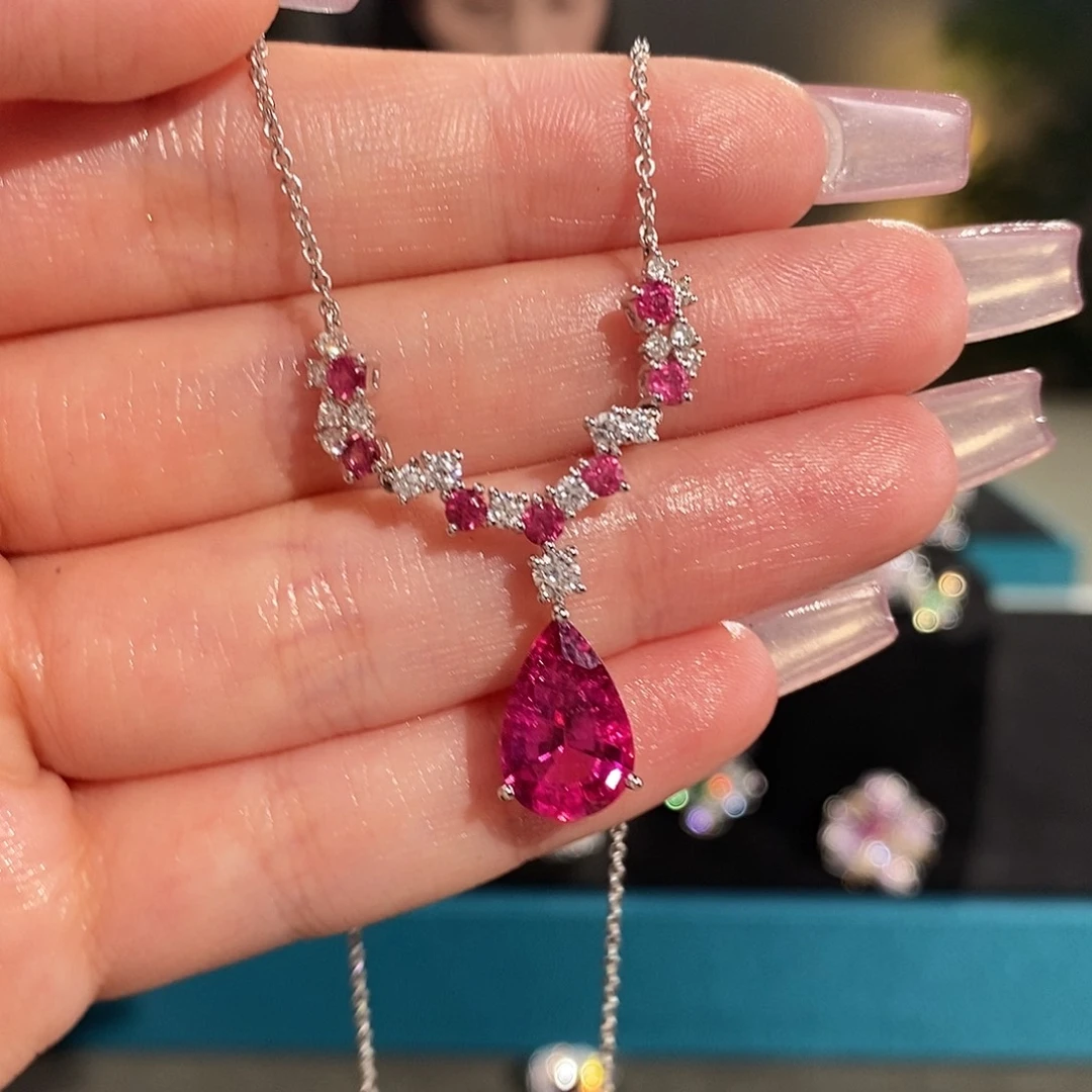 18K金镶嵌颈饰红色碧玺3.28ct卢比来