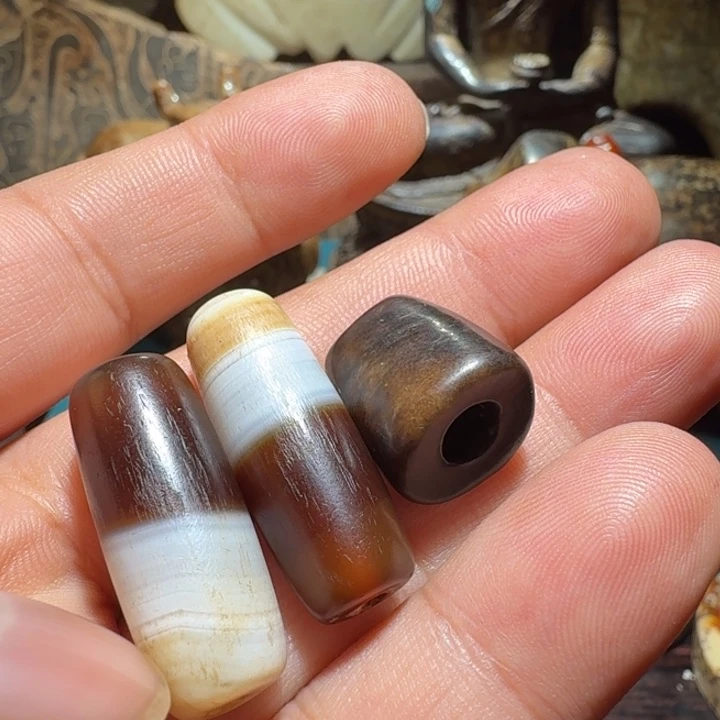 萨***泼玛瑙/玉髓合金颈饰