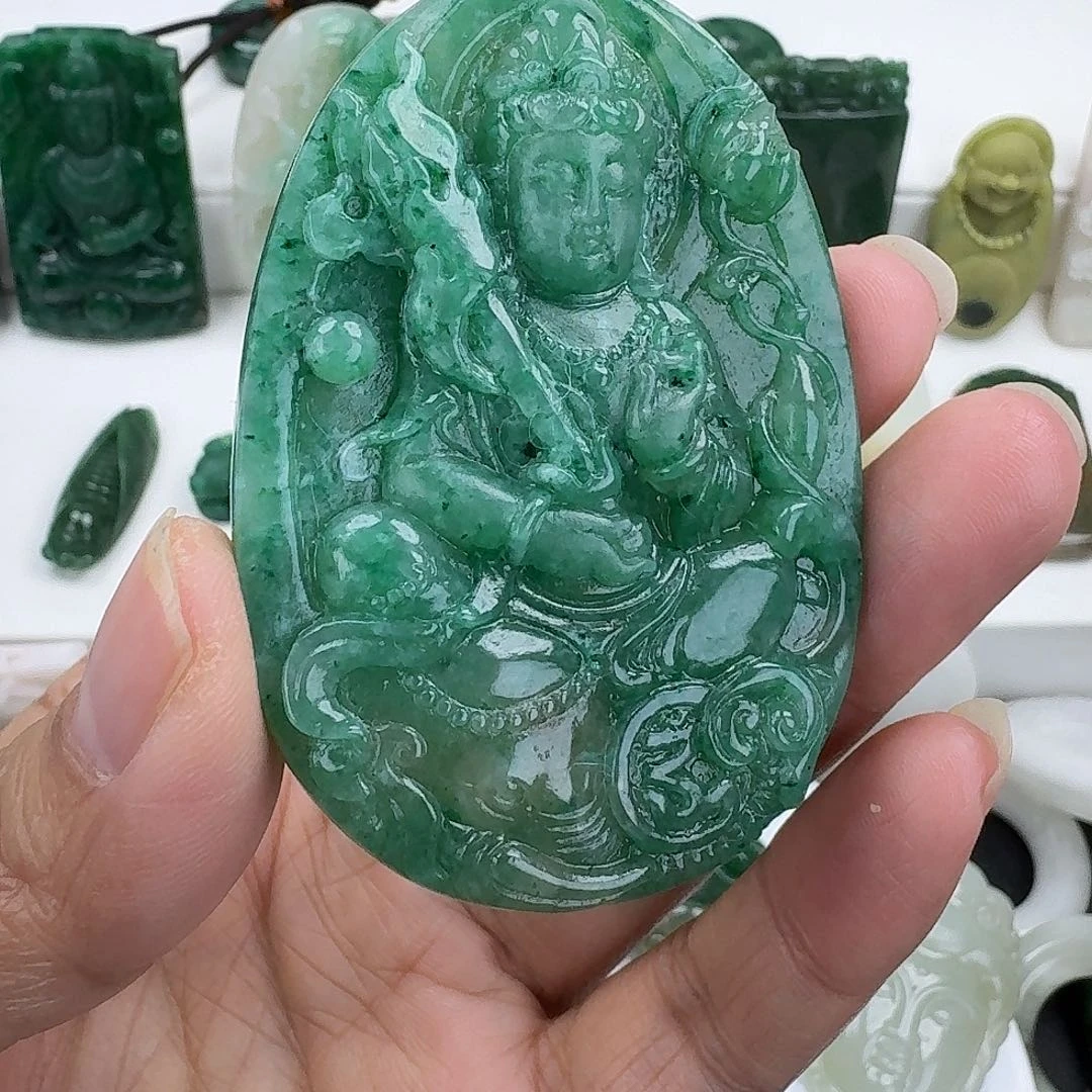 独山玉未镶嵌颈饰