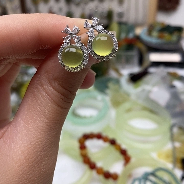 蛇纹石玉合金耳钉